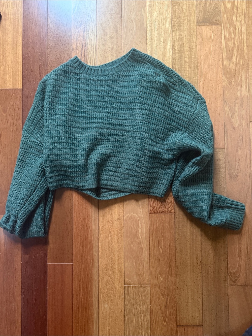 La Hearts Cropped Waffle-Knit Crew Sweater in Teal Green